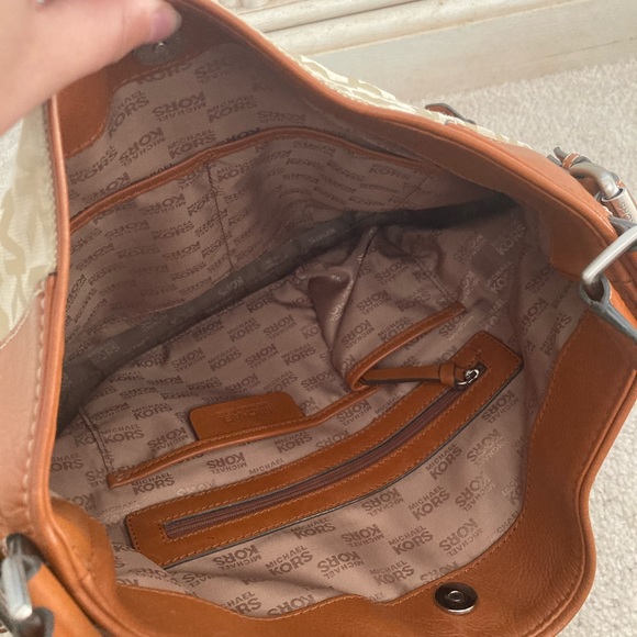 Michael Kors Purse - Picture 6 of 6